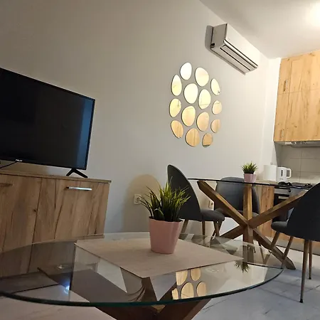 Thessavibe Lux Apartament Salonic