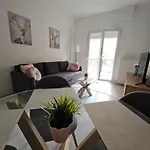 Apartment Thessavibe Lux *